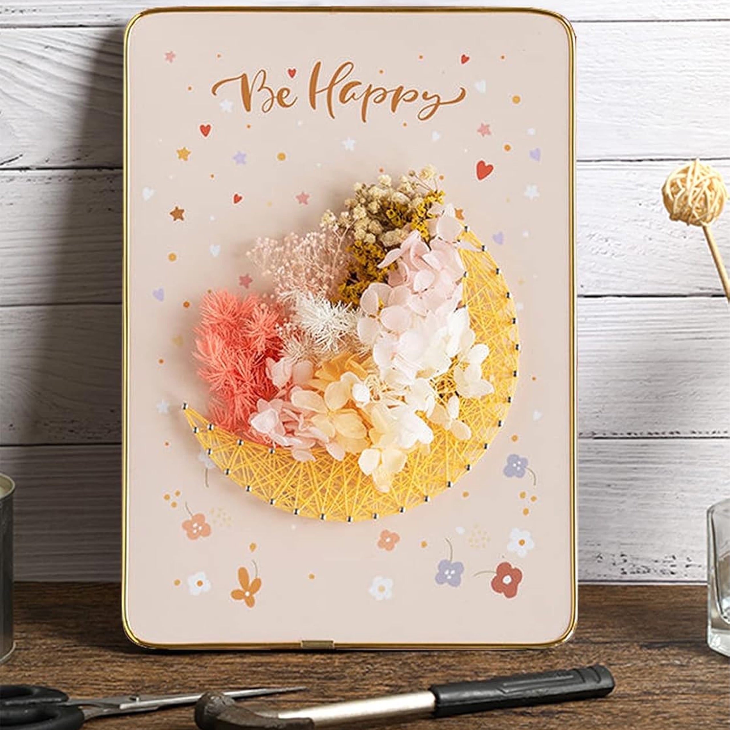 Loominguline komplekt niidikunsti, Interroad tikkimise ja LED-pildiga raamitud 21x30 cm