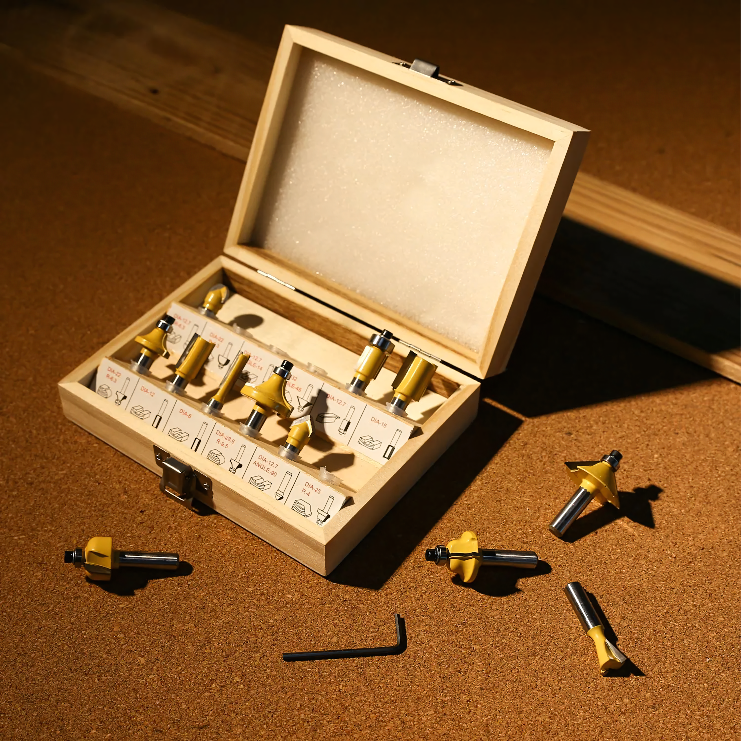 12-osaline kiirlõiketeradega puidutöö freesiotsikute komplekt 12 tk