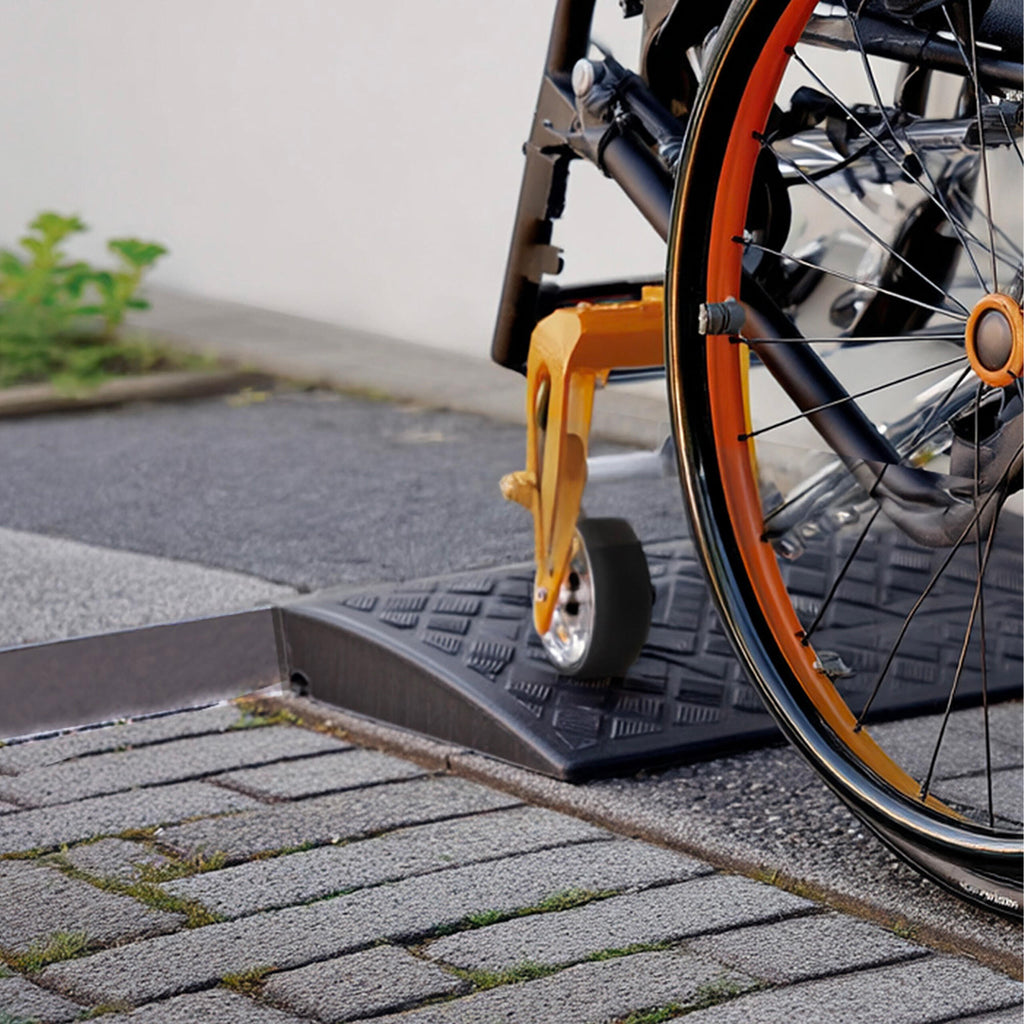 Autotõus teeäärsele äärekivile 3 cm koos kruvidega