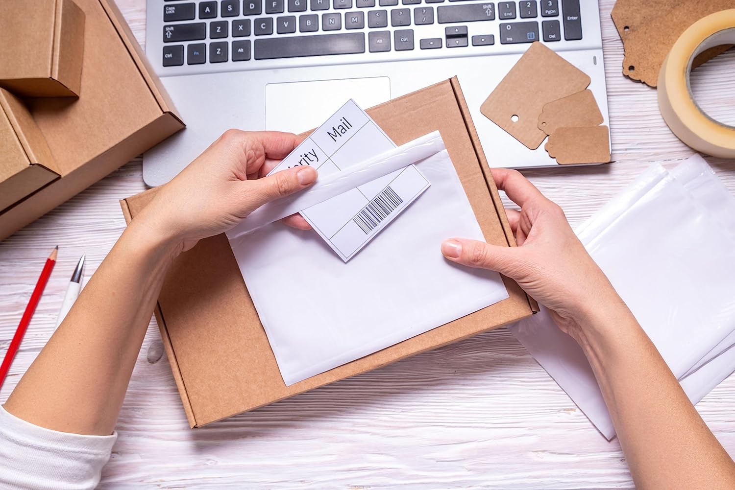 KOPERTY KURIERSKIE PRZYLGI KANGURKI C5 235x175mm tugevad isekleepuvad ümbrikud 100 tk