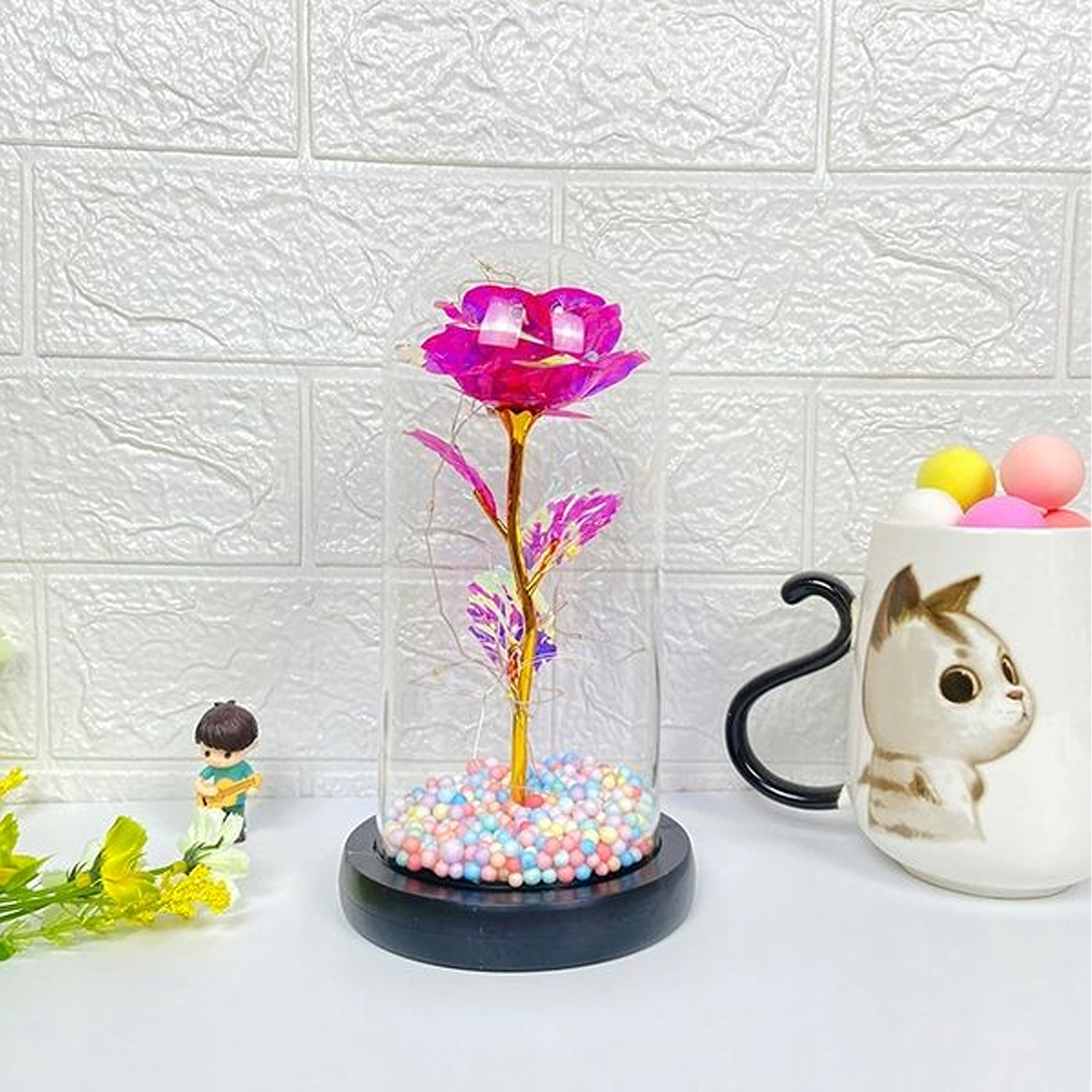 Igavene roos klaasis, helendav LED, ehtne roosa kingiidee