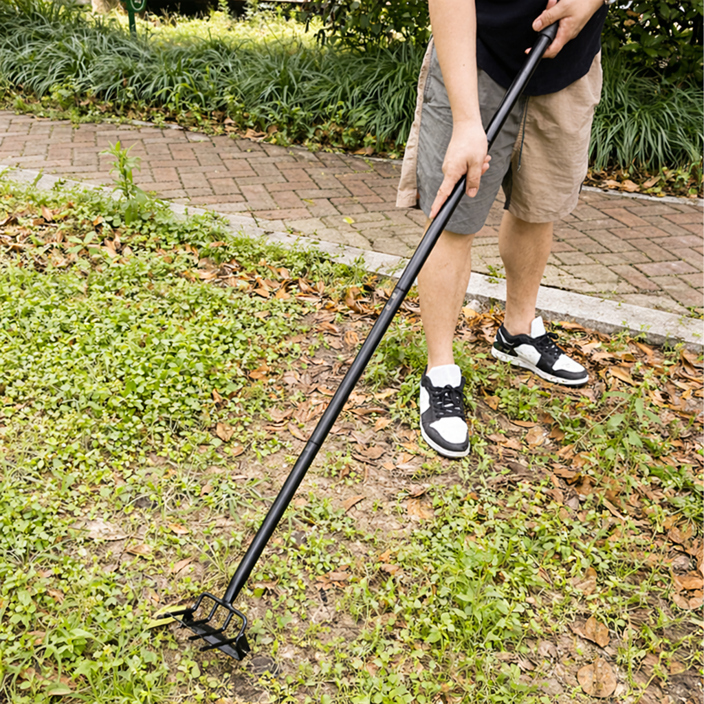 Garden Hoe with Metal Handle and 3-Section Claw Rake 120cm