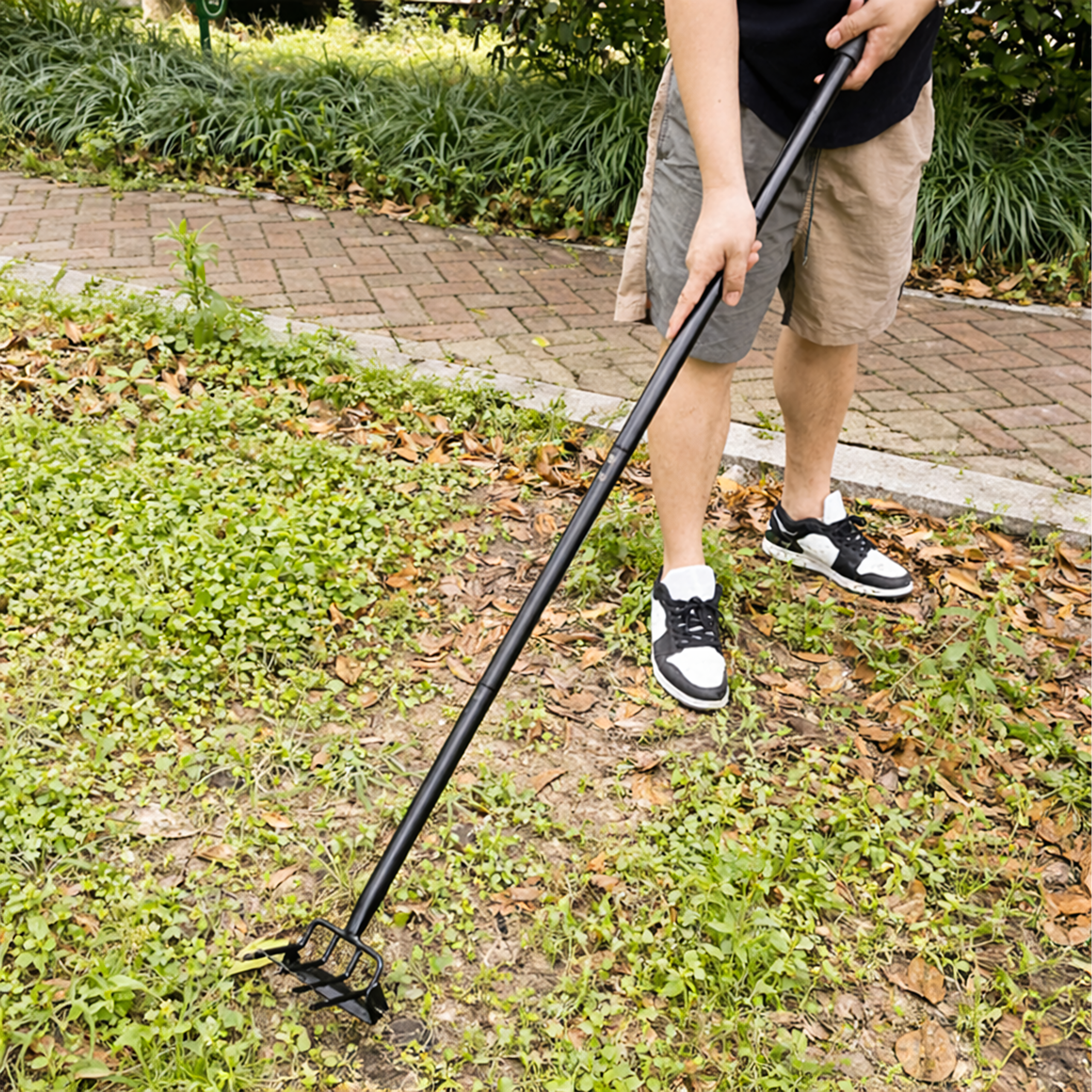 Garden Hoe with Metal Handle and 3-Section Claw Rake 120cm