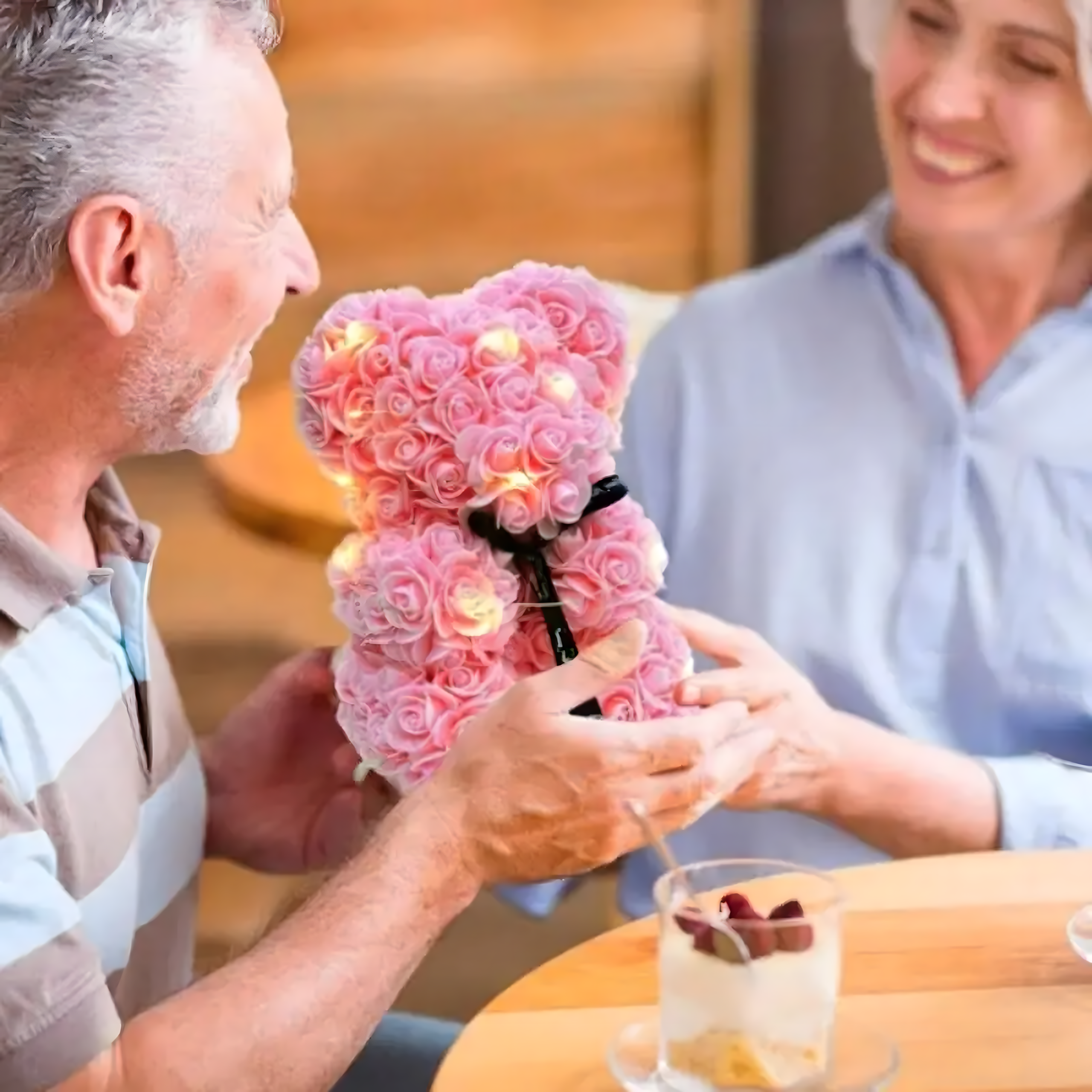 Karu LED roosidega kingitus emale, tüdrukutele, vanaemale Igavene roosikomplekt 25 cm