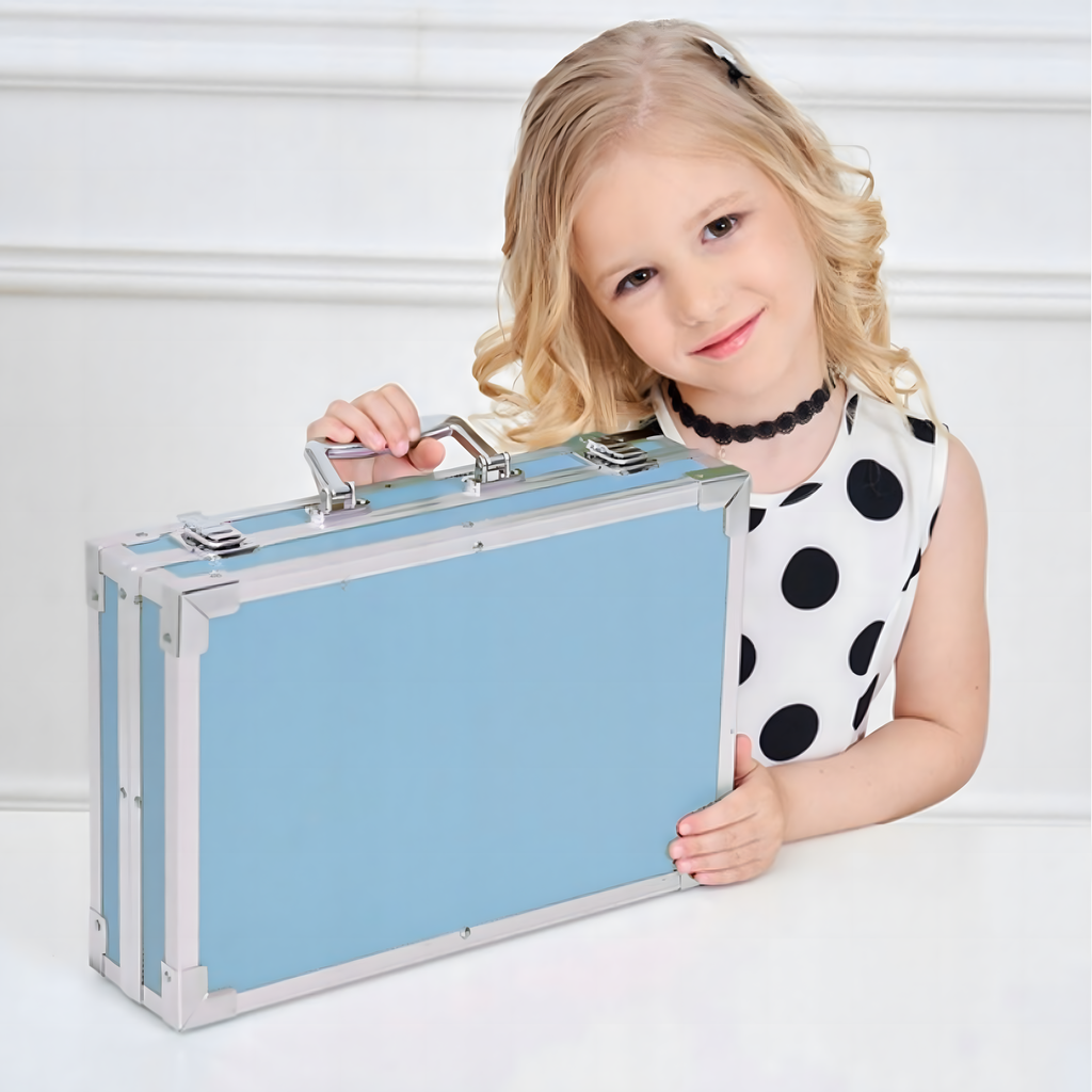 Lastele mõeldud maalimiskomplekt kunstiliste plastkriitidega 145 tk kohver