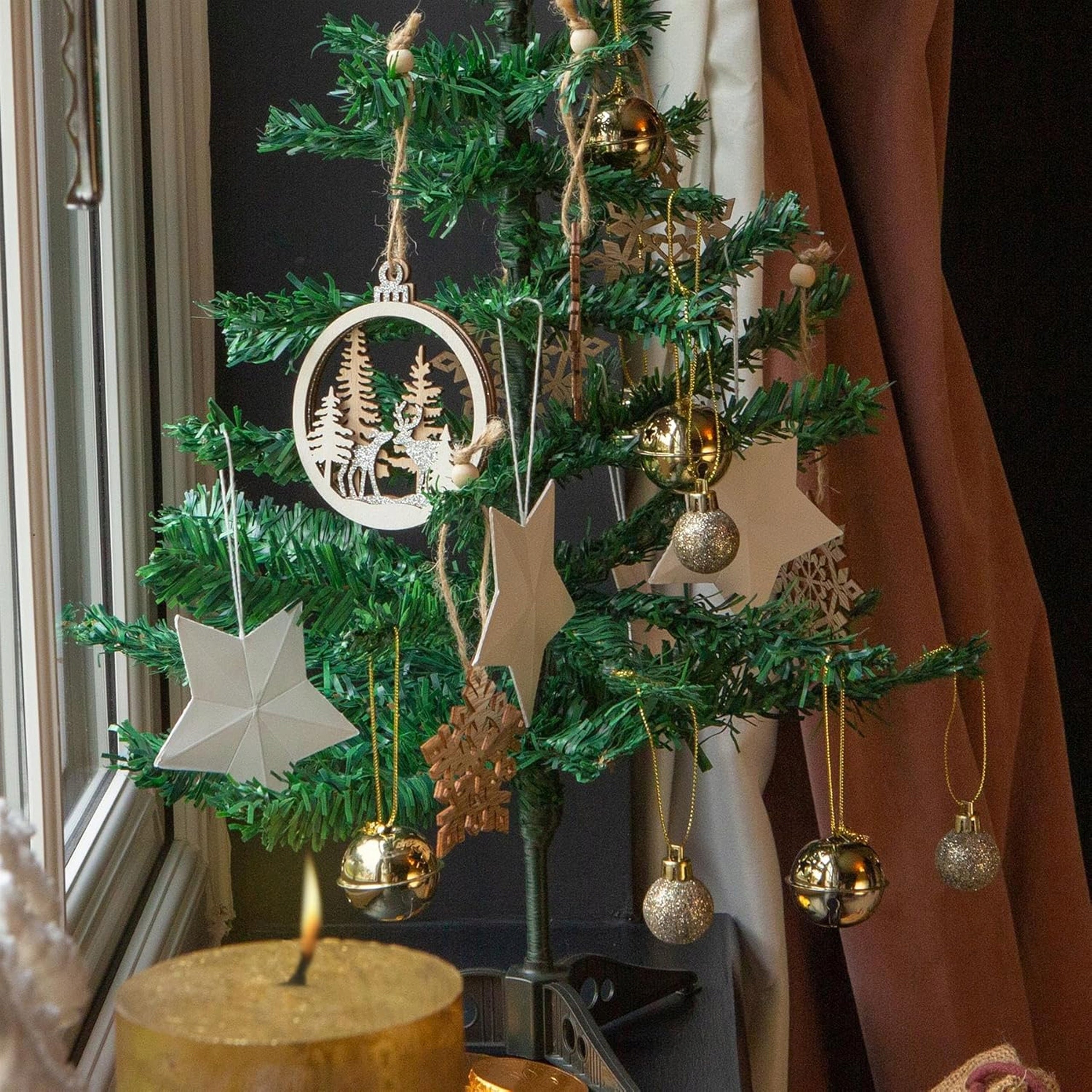 50 tk Kunstlik jõulupuu Väike roheline männi jõulupuu alus 90cm