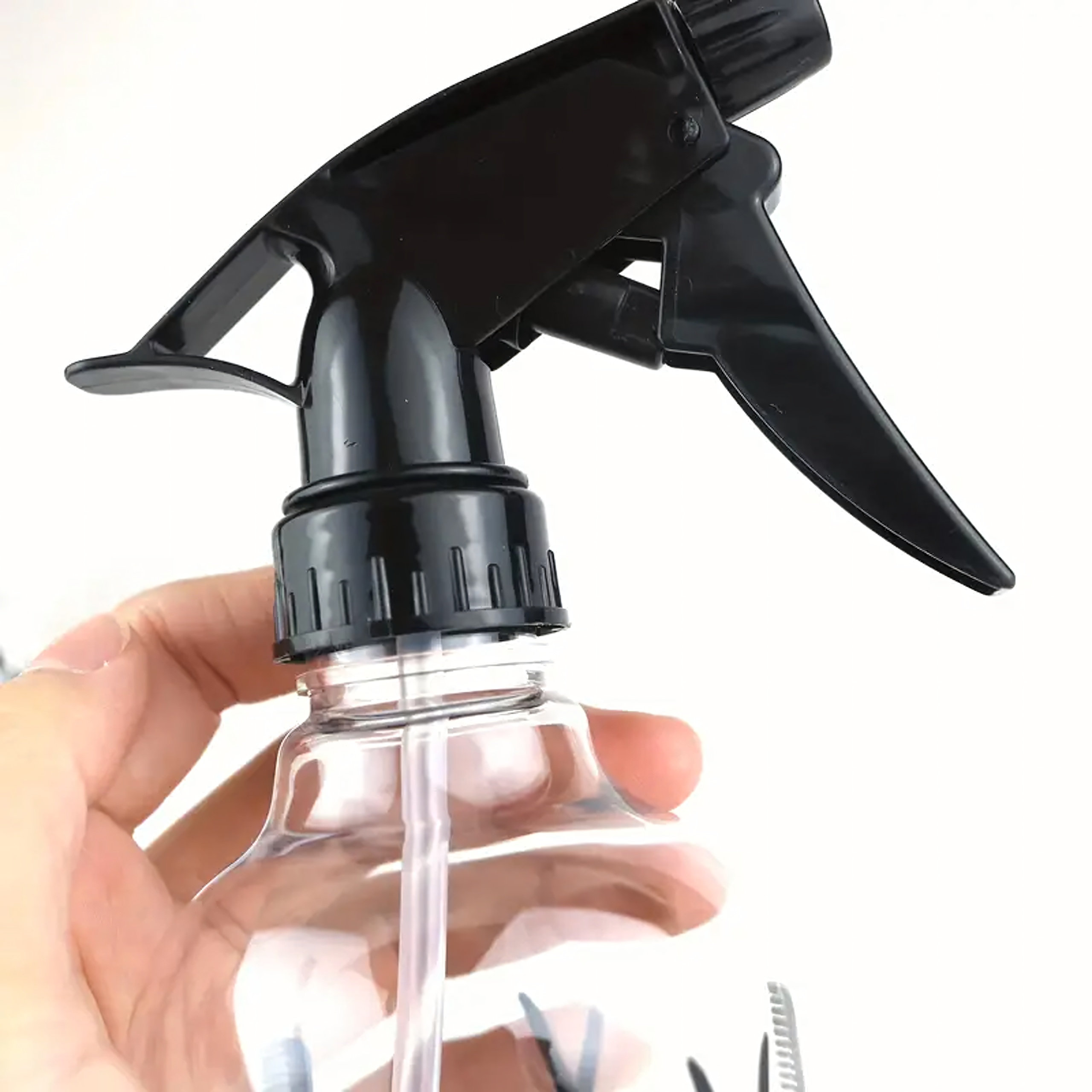Universal Water Sprayer 250 ml for Hairdressing Salon, Garden, and Home