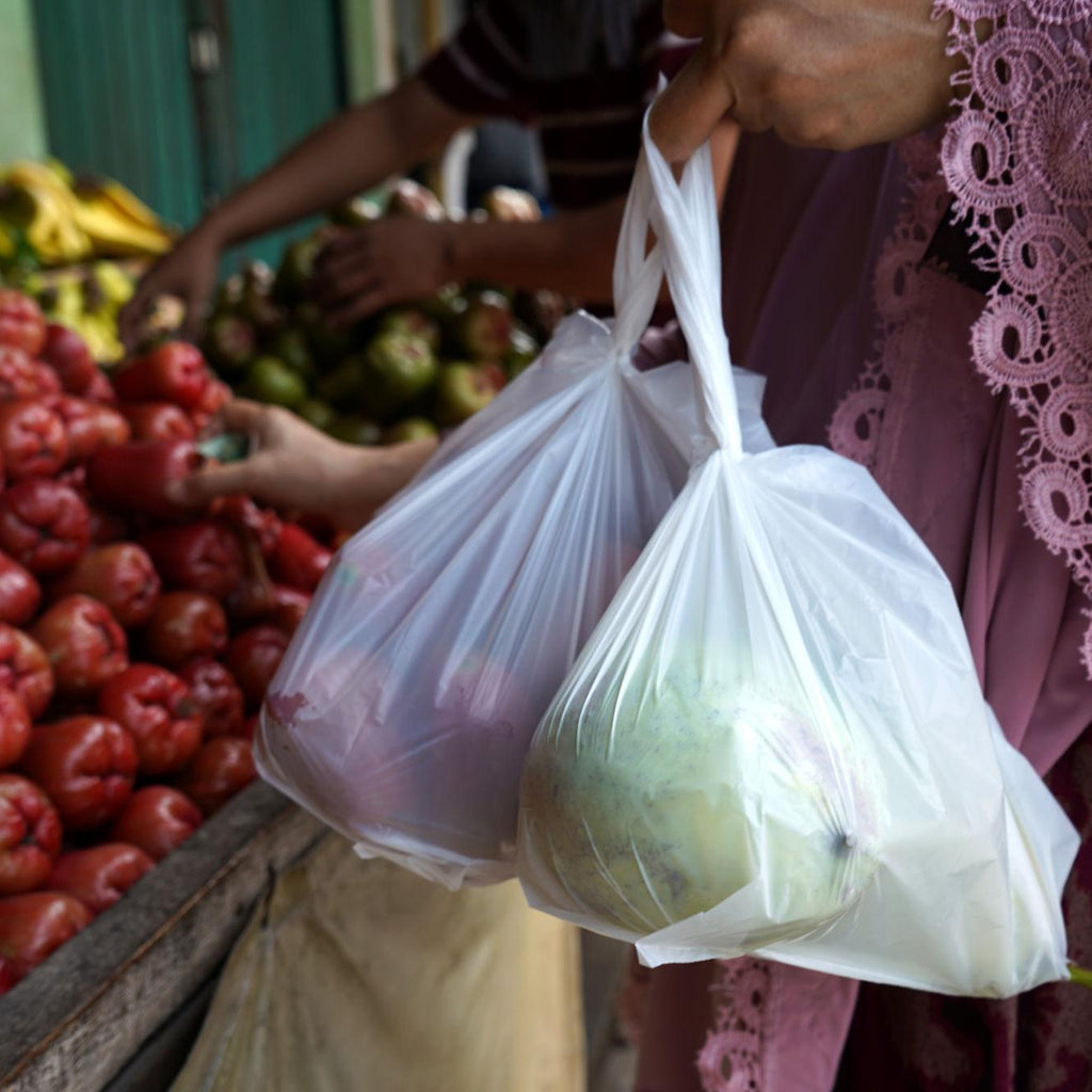 Strong Disposable Plastic Bags 44x35cm Roll 120 pcs