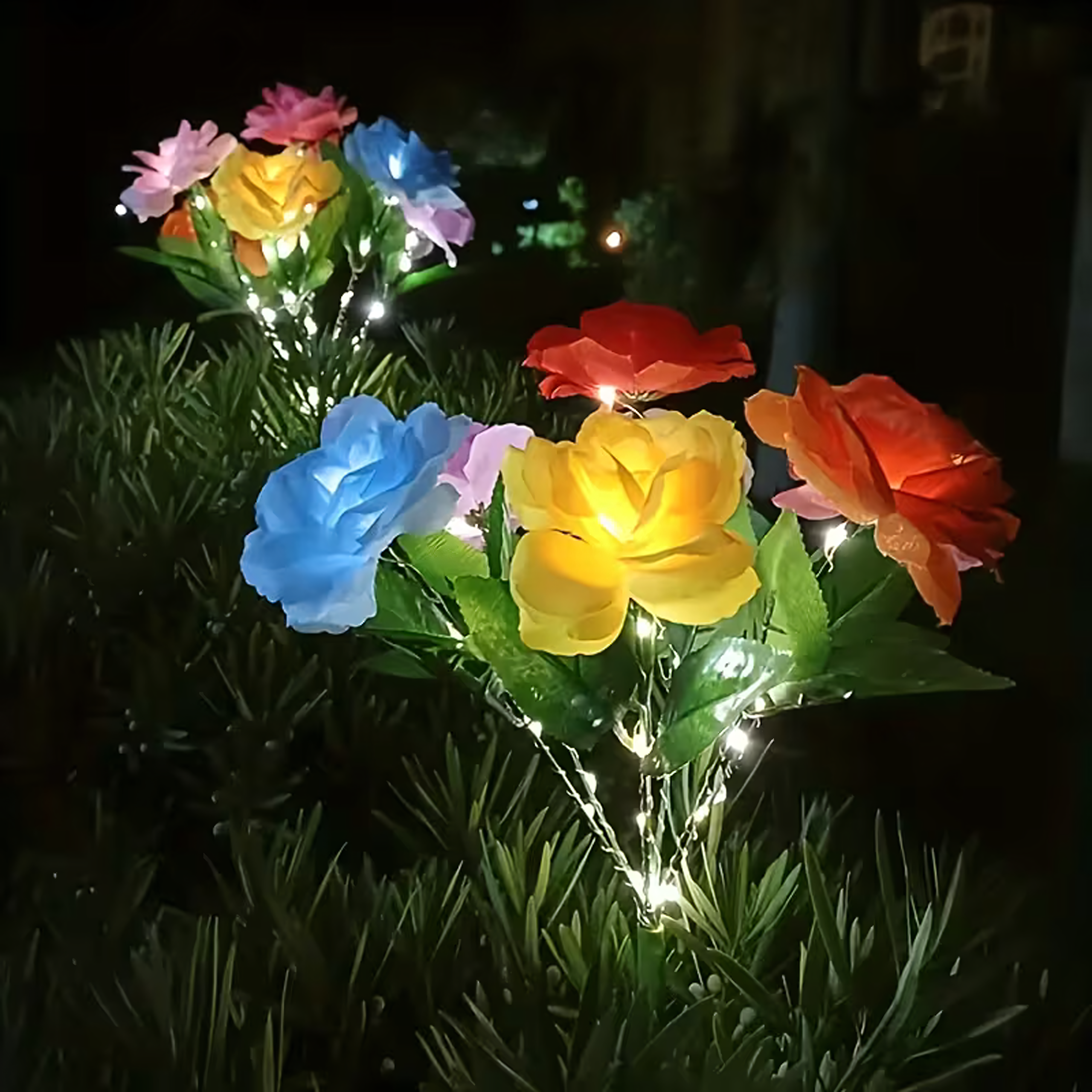 2 x päikesepatareiga aiamaa valgusti lille roosi dekoratsioon LED