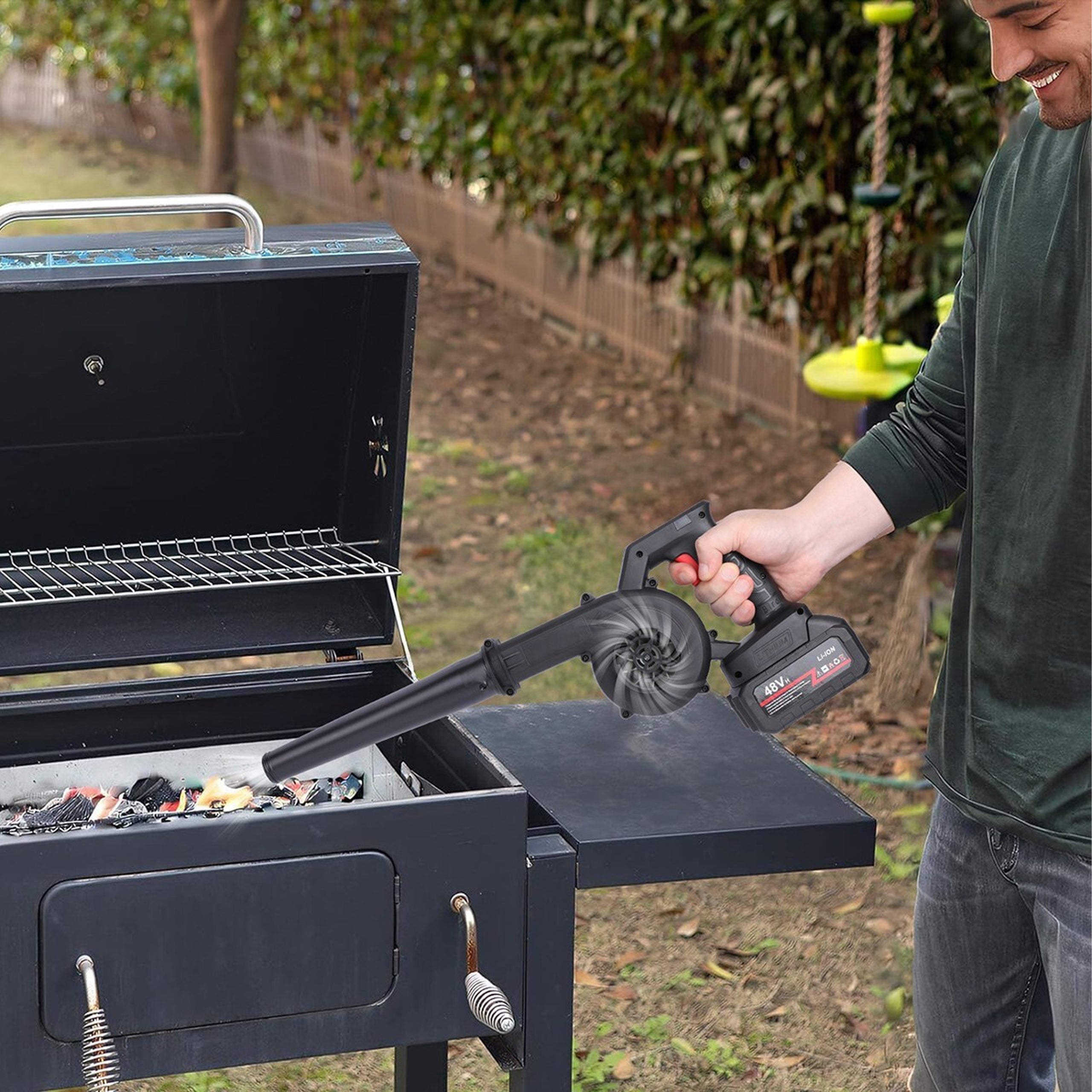 Võimas juhtmevaba käsikäes aialehepuhur 2-ühes
