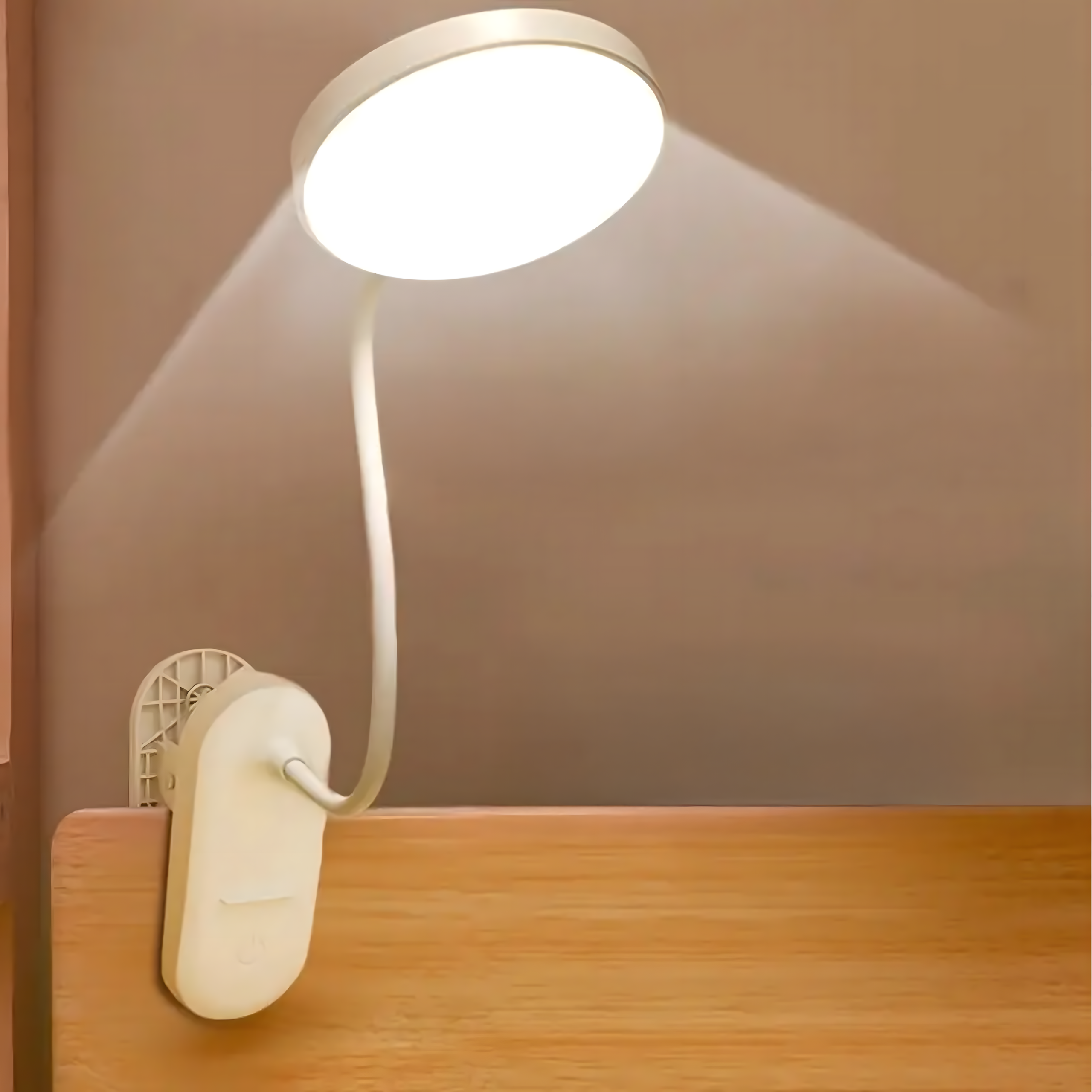 Juhtmevaba LED klambriga lugemislamp