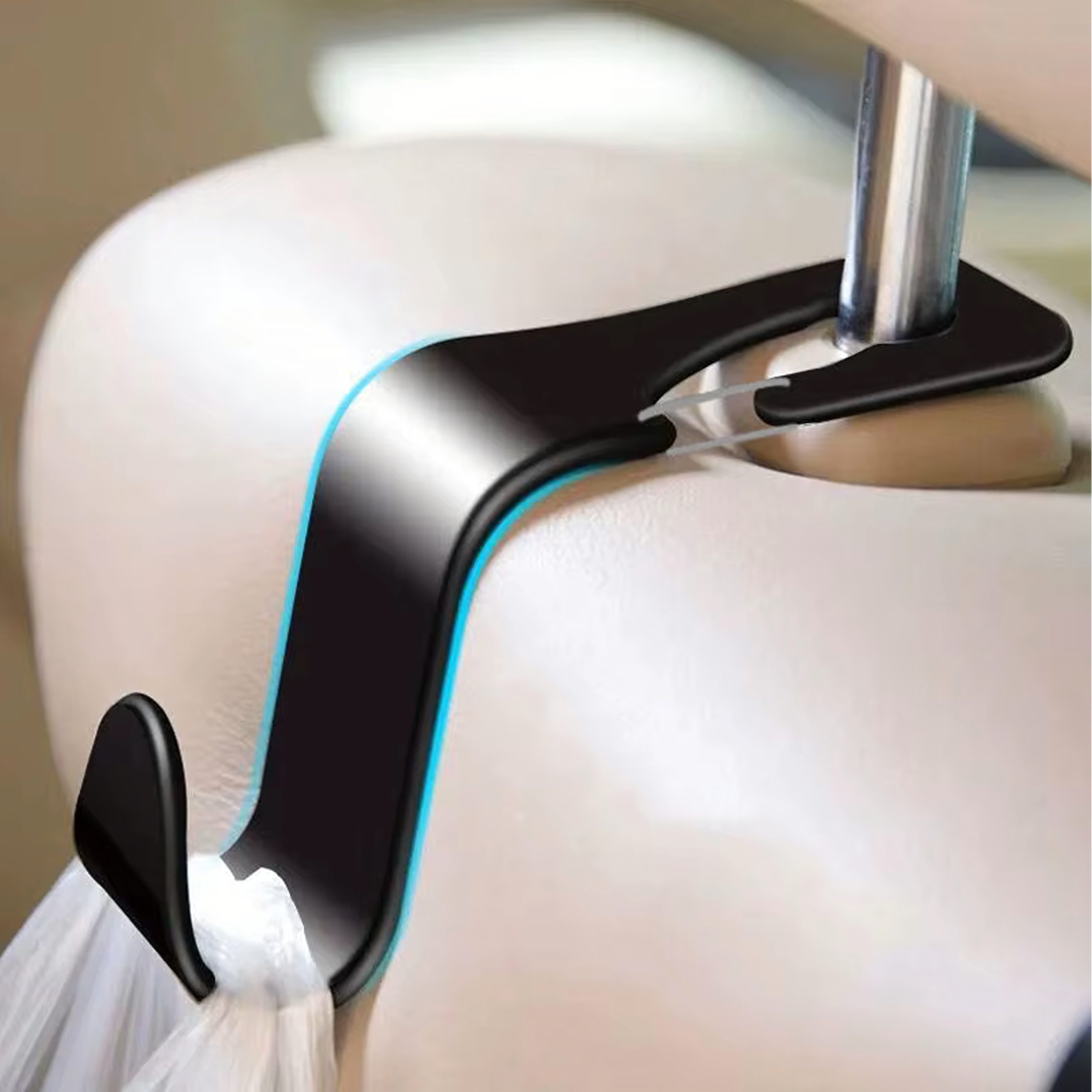 Komplekt 4 tk riidepuu konksuga peatugede hoidja ostude jaoks autoistmele