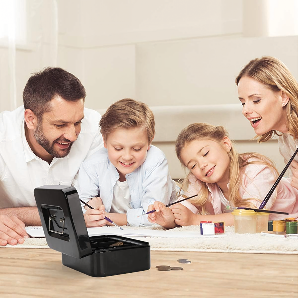 Metallist rahakast müntide, rahatähtede ja dokumentide turvaliseks hoidmiseks, võtmetega