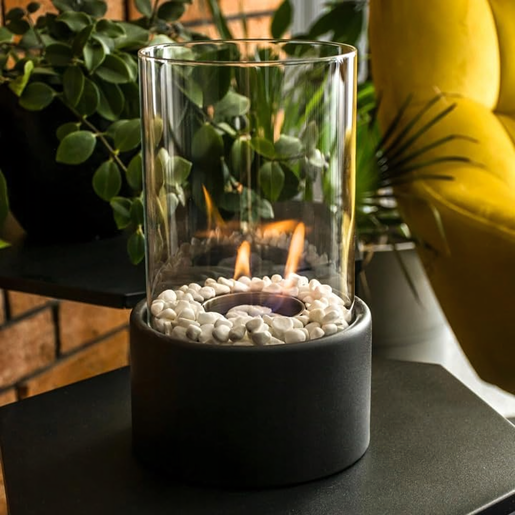 Vabaltseisev biokamin kodu aeda terrassile ja restorani