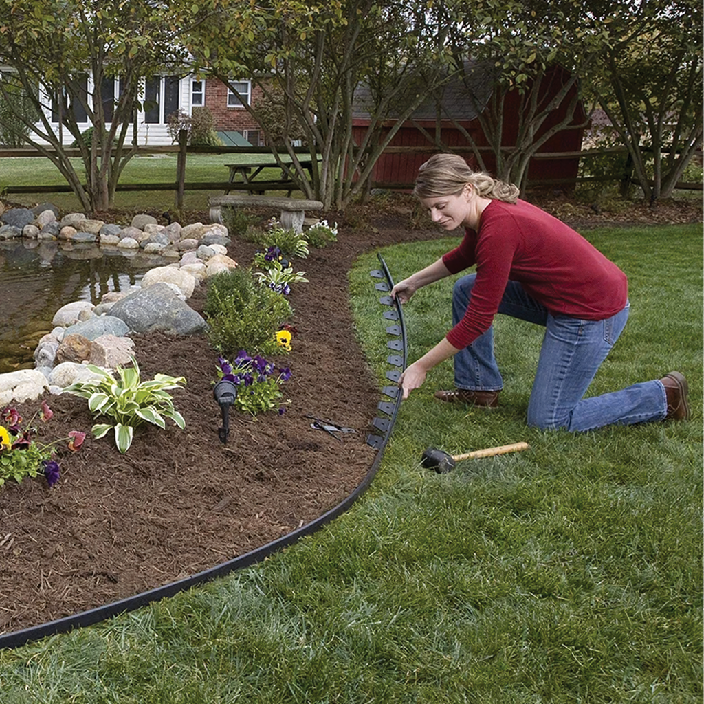 165 x Garden Lawn Edging Set 50x50x20m with 60 Black Anchor Pegs