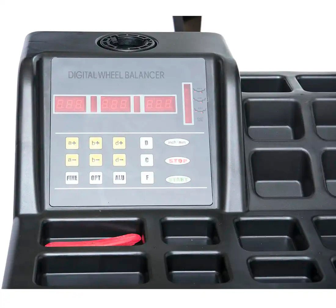 REDATS W-220 Automatic Wheel Balancer 10–24"