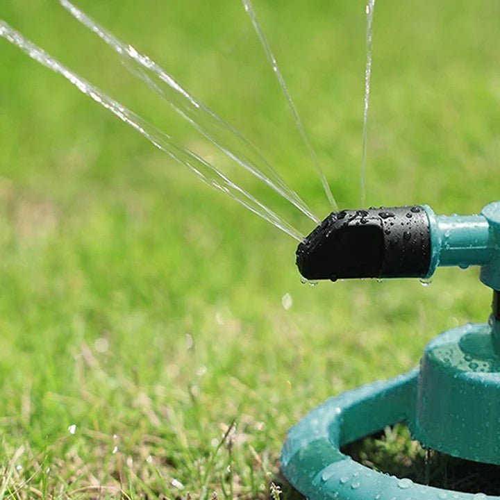 Green Rotating Ring Sprinkler with Flat Base 360°