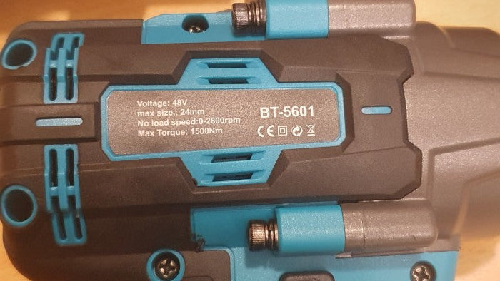 Bull-Tech BT-5601 juhtmeta harjadeta löökmutrikeeraja 1500Nm – 2× 6.0Ah akud, 1/2" ajam, Makita akuga ühilduv