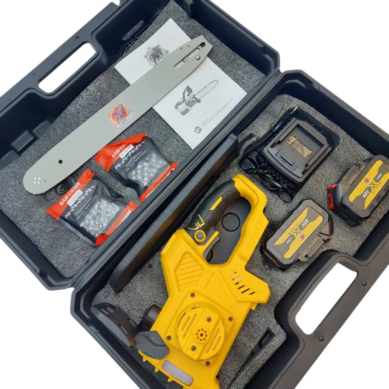 Bulltech juhtmeta kettsaag 1,1 kW – 10"/12" latt, 9 m/s ketikiirus, 2× akud + kohver