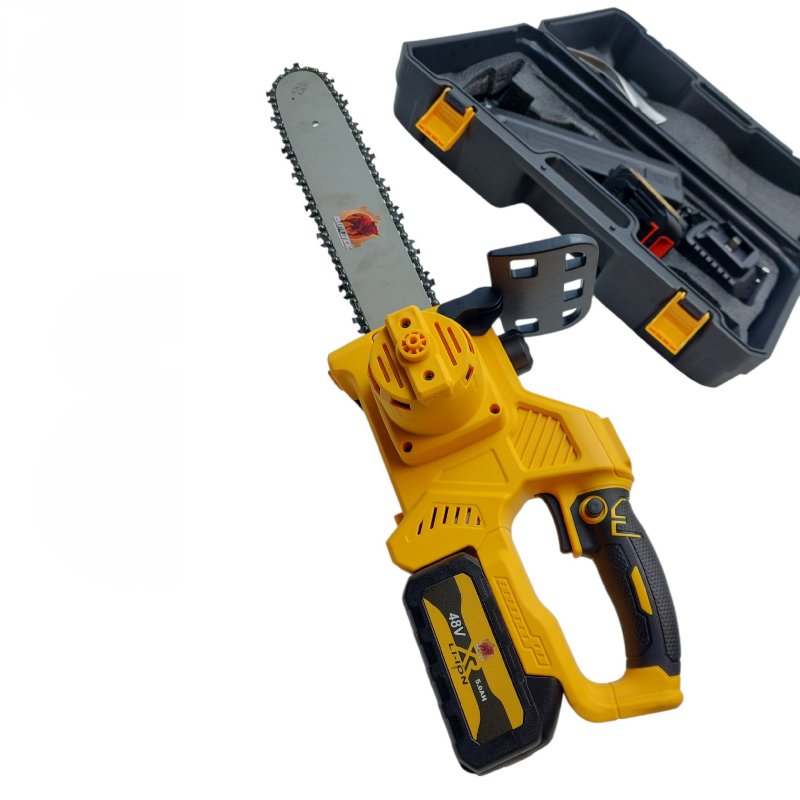 Bulltech juhtmeta kettsaag 1,1 kW – 10"/12" latt, 9 m/s ketikiirus, 2× akud + kohver