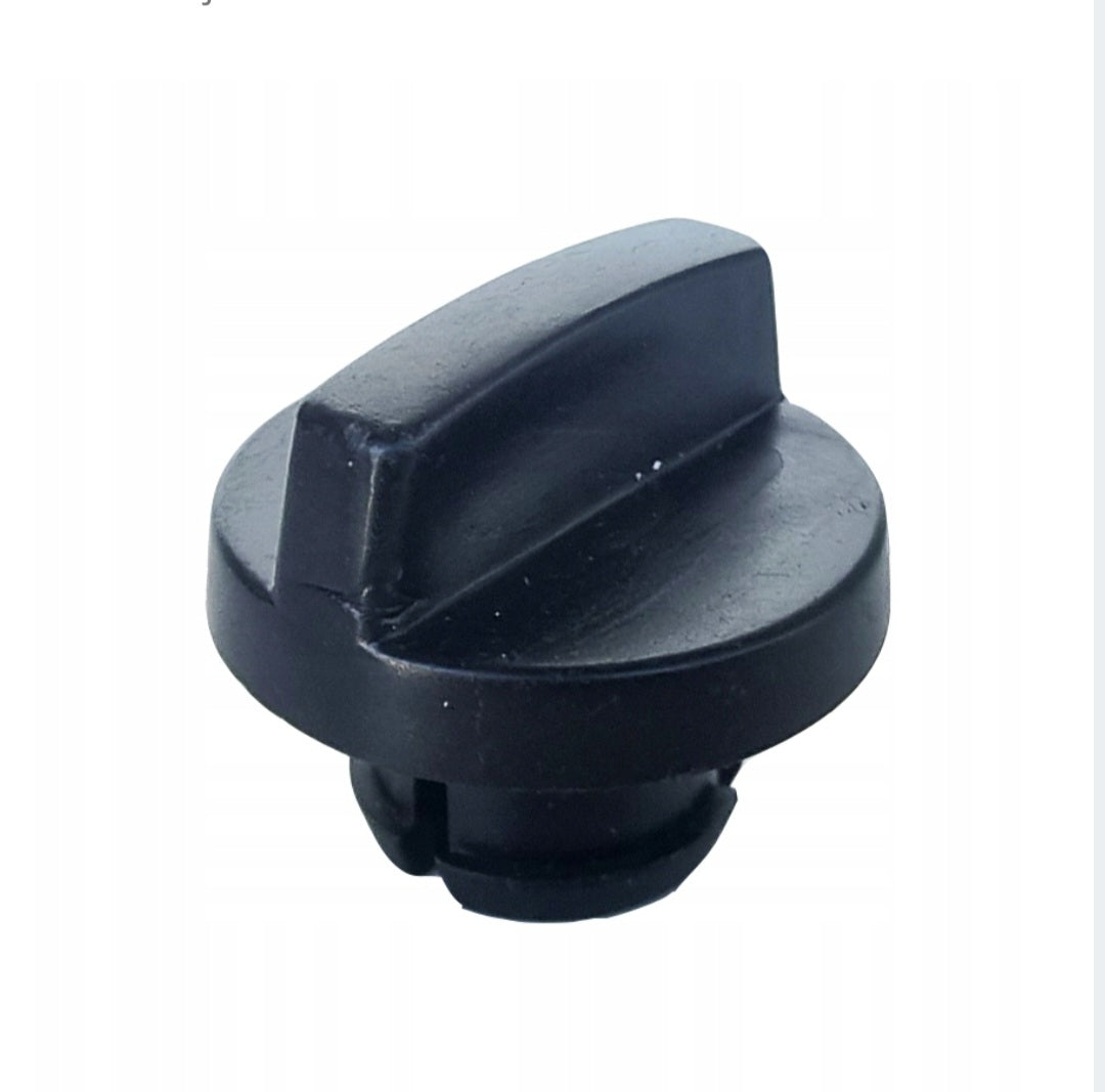 BullTech BT-7003 Petrol Chainsaw 3.9 HP – 25cm Cutting Length, Easy Start, Primer Pump