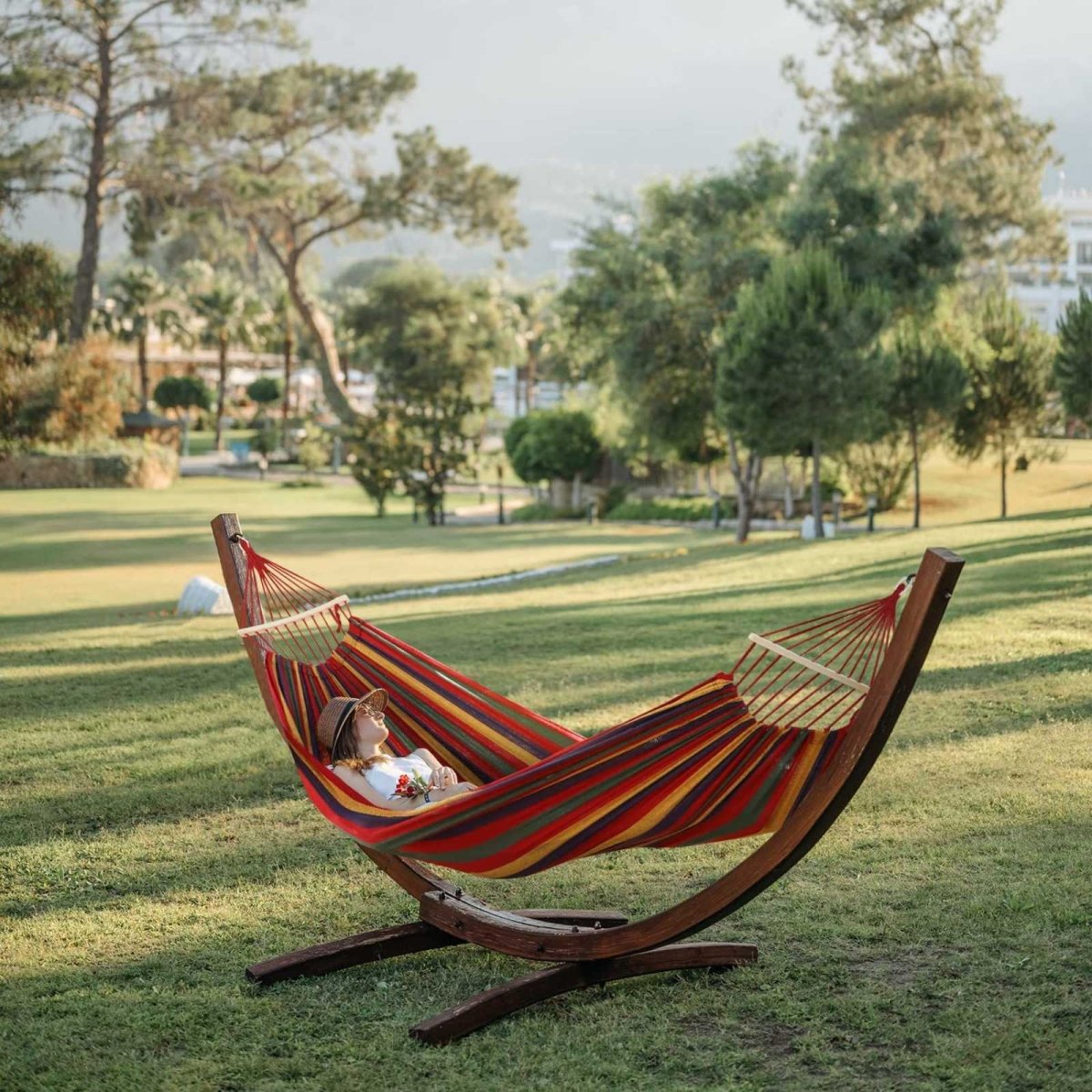 200cm x 80cm Durable Hammock with Wooden Spreaders